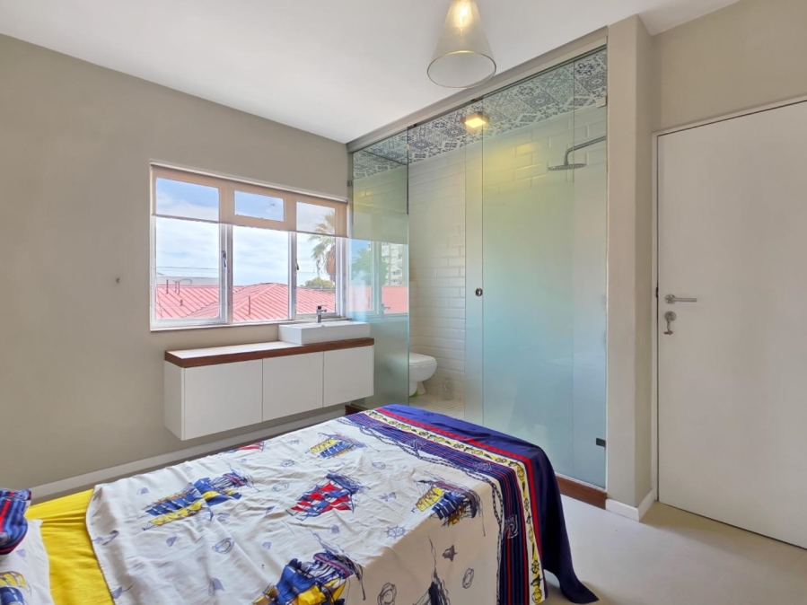 To Let 2 Bedroom Property for Rent in Green Point Western Cape